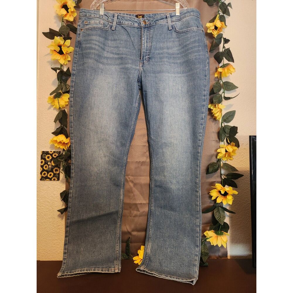NWT Lee Women's Mid Rise Straight Leg Jeans - Size 20 Long Friction Resistant